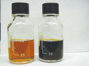 A-la-izquierda-aceite-extraído-de-café-y-a-la-derecha-su-reciclaje-en-biodiesel